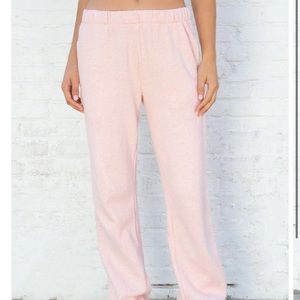 Rosa Sweatpants from Brandy Melville